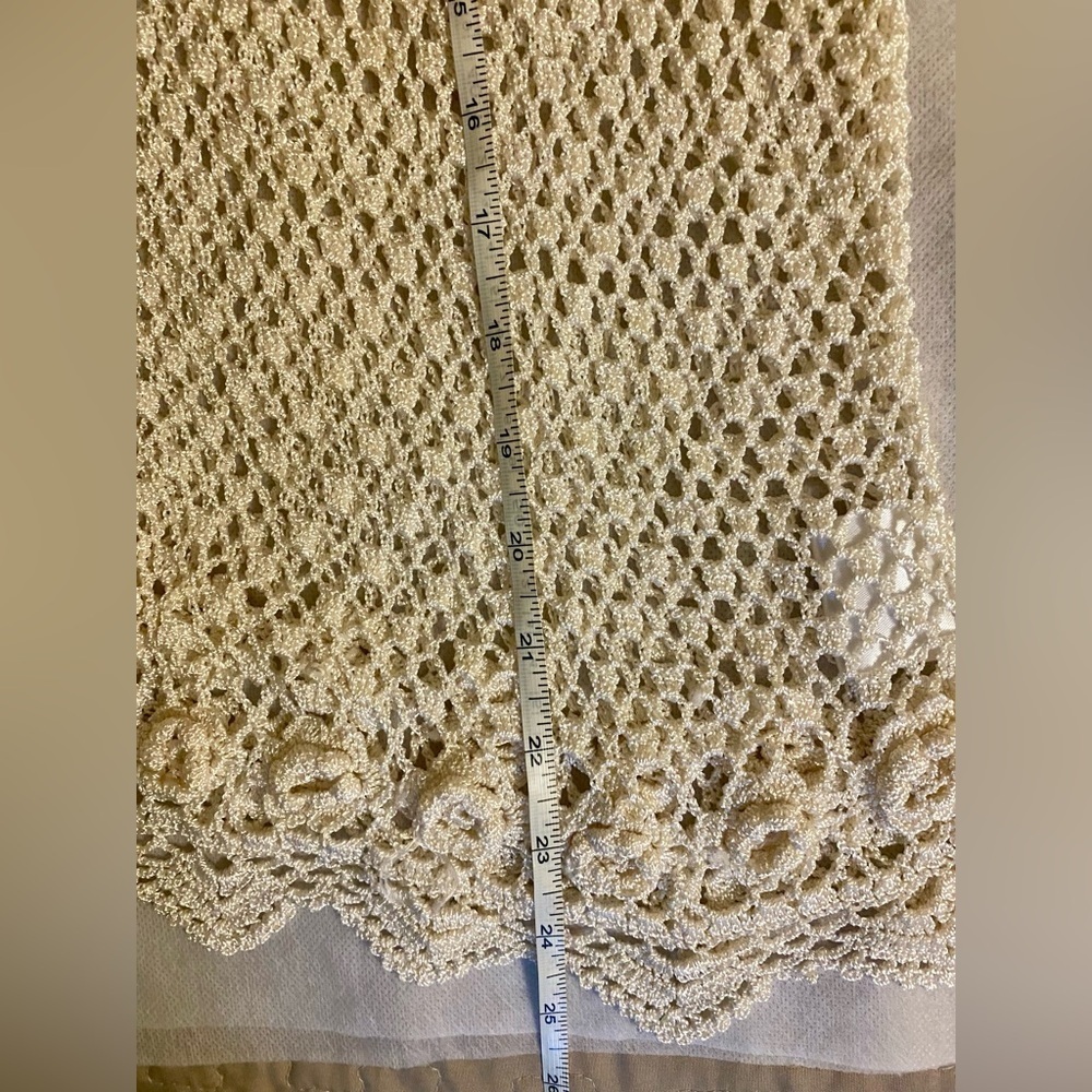 Elegant White Crochet Women Sweater - Picture 6 of 6